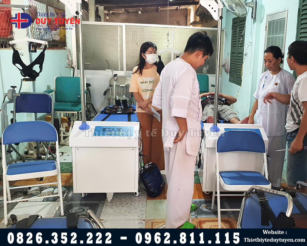 giao giường kéo giãn cột sống cho bệnh viện