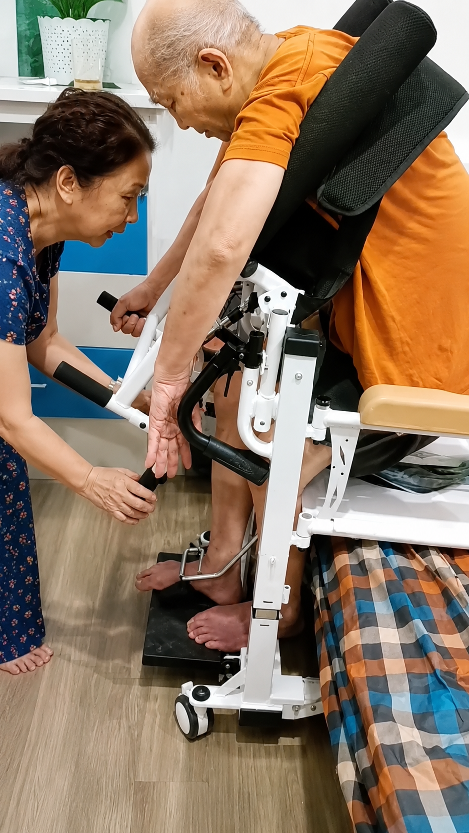 xe nâng hạ đa năng